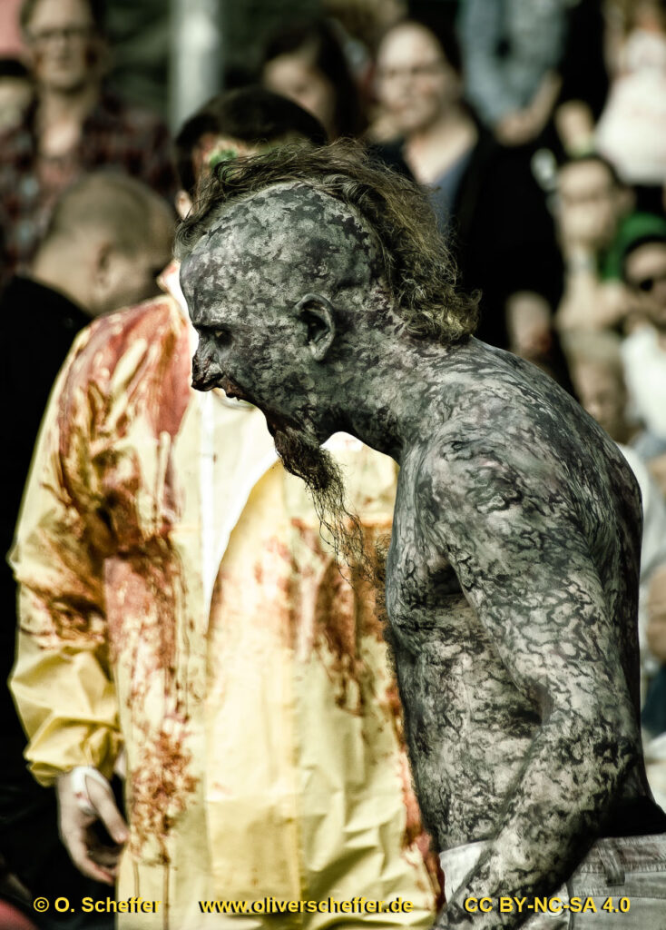 Zombiewalk D&uuml;ss-Hell-Dorf 2014